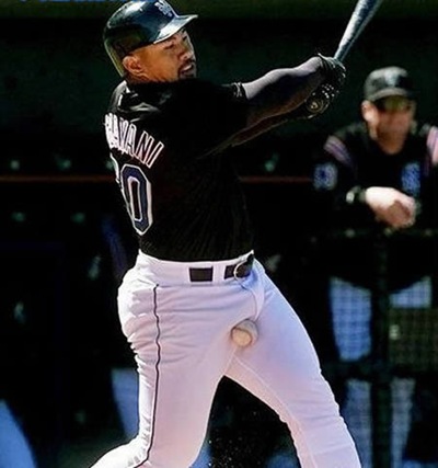 funny baseball photo 2 Top 10 Pictures of Funny Moments in Sports