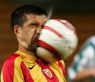 funny football photo 3 Top 10 Pictures of Funny Moments in Sports