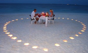 romantic dinner this valentines day 2011 300x182 Top 10 Valentine�s Day Gifts For Her 2011