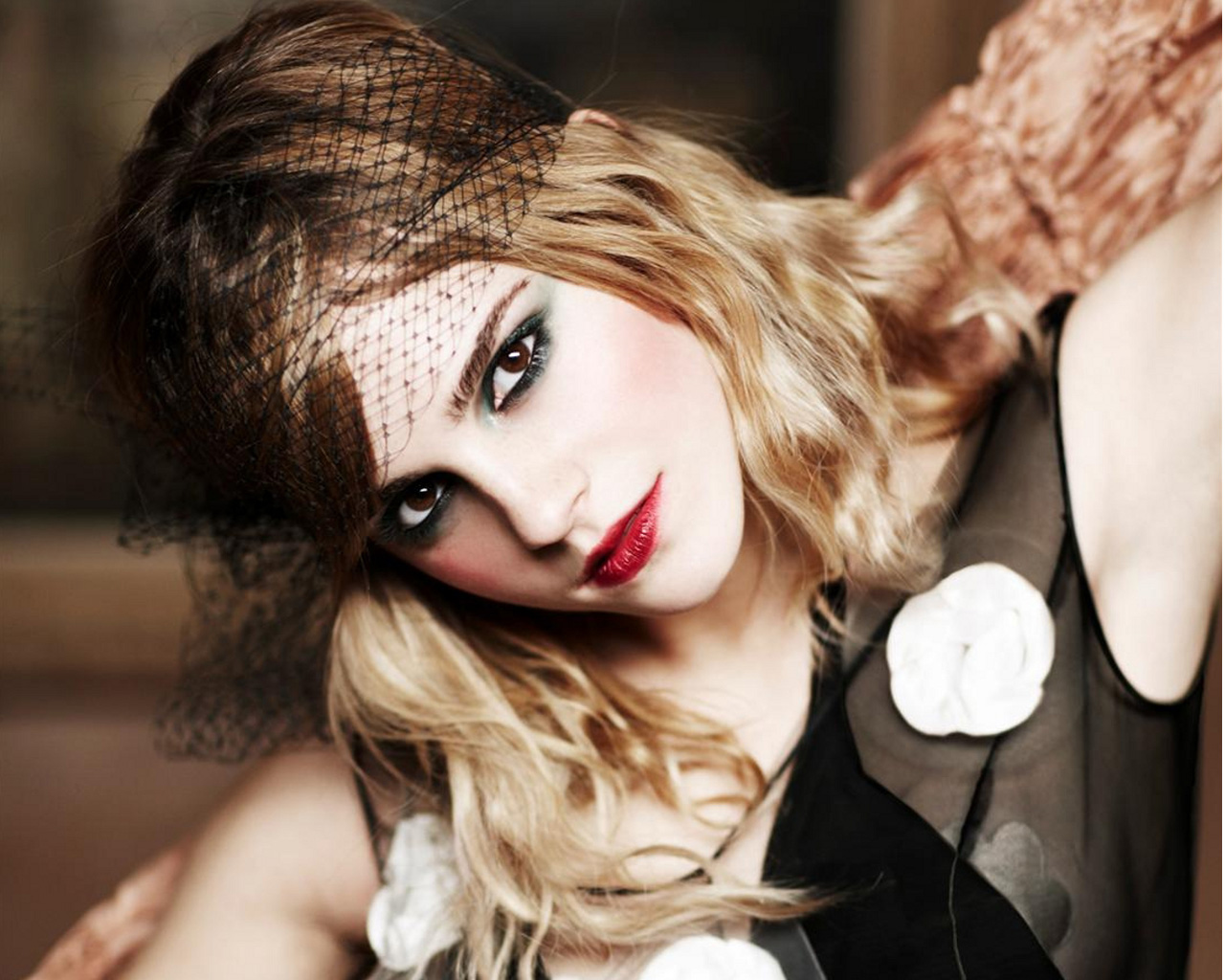 emma watson lips 10 Hot Emma Watson Wallpapers