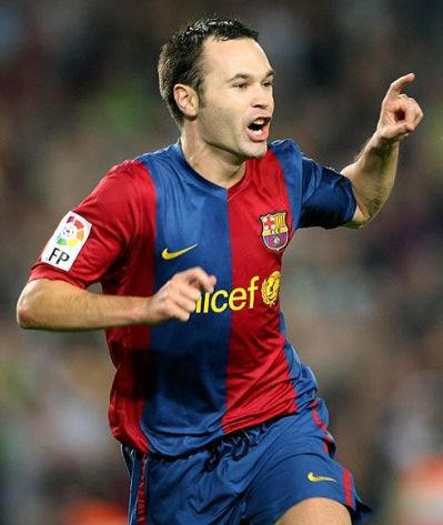 andres iniesta Top 10 Best Soccer Players In The World