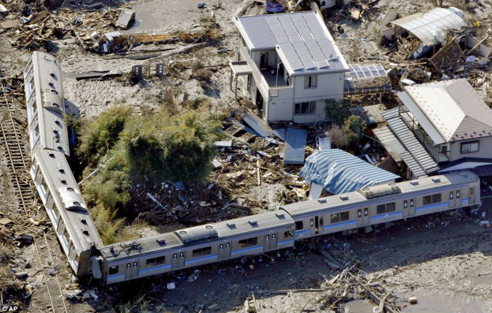 japan earthquake 2011 10 Japan Earthquake Pictures – Tsunami Flood Photos – 2011