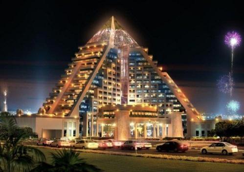 Dubai Luxury Hotels on Raffles Dubai 10 Most Affordable Luxury Hotels In Dubai