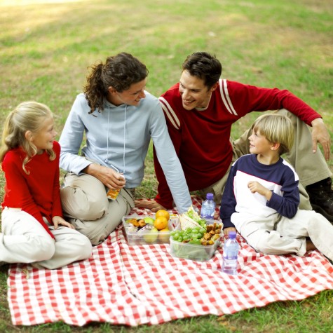 family 10 Best Canada Day Gifts