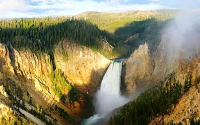 5. Yellowstone Park Wyoming Top 10 Most Beautiful Places to Visit in North America