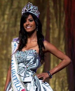 6. Laetitia Darche – Ms. Mauritius e1314683387925 10 Hottest Miss Universe Contestants in 2011