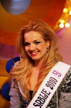 7. Anja Saranovic – Ms. Serbia e1314683356548 10 Hottest Miss Universe Contestants in 2011