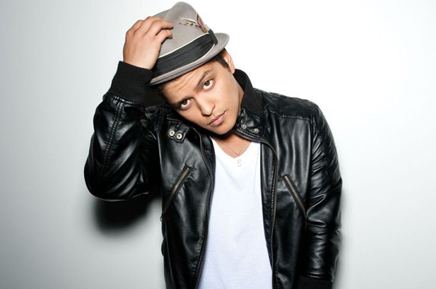Top 10 Most Popular Male Singers in 2011 bruno marz Top 10 Most Popular Male Singers in 2011
