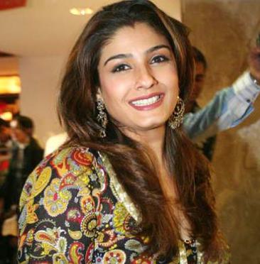 raveena tandon Top 10 Supermoms of Bollywood