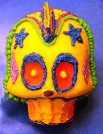 10 Most Creative Sugar Skull Recipes for the Day of the Dead 1. Large Sugar Skull e1316206841321 10 Most Creative Sugar Skull Recipes for the Day of the Dead