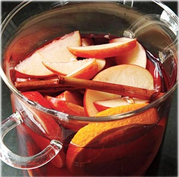 4. Apple Sangria e1317138789381 Top 10 Most Popular Apple Recipes During Fall Season