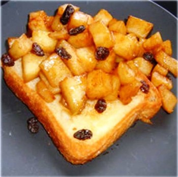 7. Sautéed Apples e1317138594452 Top 10 Most Popular Apple Recipes During Fall Season