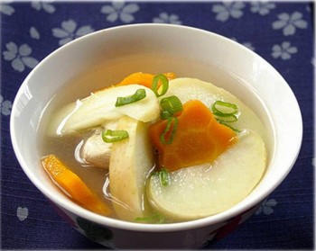 8. Apple Soup e1317138550625 Top 10 Most Popular Apple Recipes During Fall Season