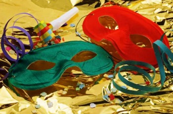 3. Masquerade Themes e1318862983123 Top 10 Halloween Party Ideas   [Hallow Eve]
