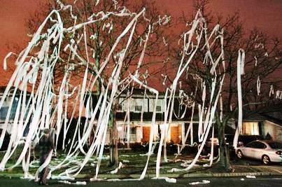4. The Classic Tissue Roll 10 Best Halloween Pranks For 2011