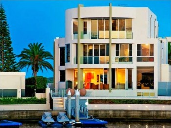 6. Sovereign Islands Paradise QLD e1319138293537 Top 10 Most Expensive Houses in Australia