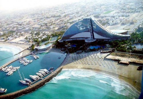 6. Jumerai Beach Hotel e1334589066506 Top 10 Most Luxurious Hotels in Dubai