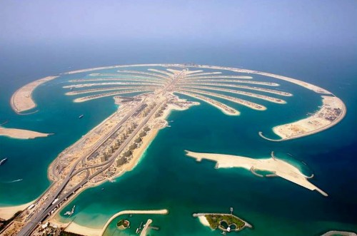 7. Visit the Man Made Palm Tree Shaped Island and other Islands e1334645182501 Top 10 Things to Do When You Go to Dubai