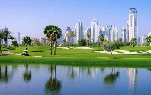 8. Be Obsessed With their Golf e1334645149594 Top 10 Things to Do When You Go to Dubai