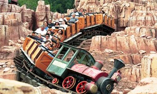 7.  Big Thunder Mountain Railroad di Disneyland Top 10 Kecelakaan Terburuk Amusement Park of All Time