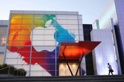 2. Apple – Technology e1349347359173 Top 10 Best Global Brands in 2012