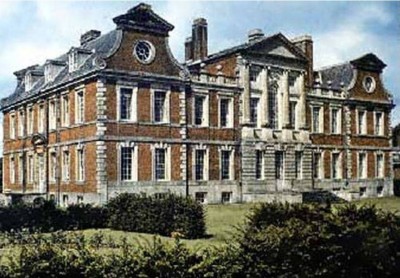 6. Raynham Hall Norfolk England e1351491803266 Top 10 Haunted Houses in the World