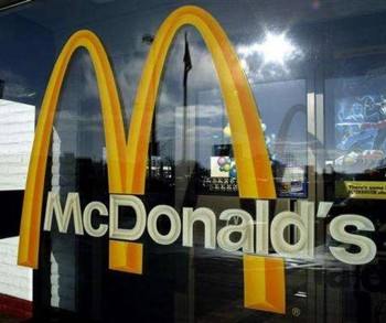 7. McDonald’s Restaurants e1349347405893 Top 10 Best Global Brands in 2012