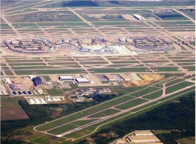 8. Dallas Fort Worth International Airport e1350373518551 Top 10 Biggest Airports in the World