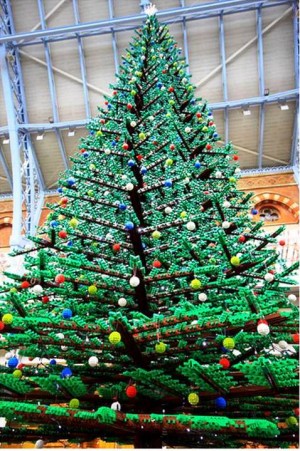 1. Lego Christmas Tree e1355844967599 Top 10 Weirdest Christmas Trees in the World