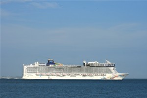 Norwegian_Epic_1