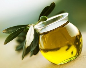 olive-oil-hair-treatment