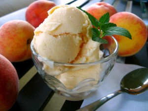 peach-ice-cream