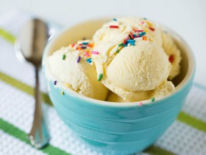 vanilla-bean-ice-cream-23-600