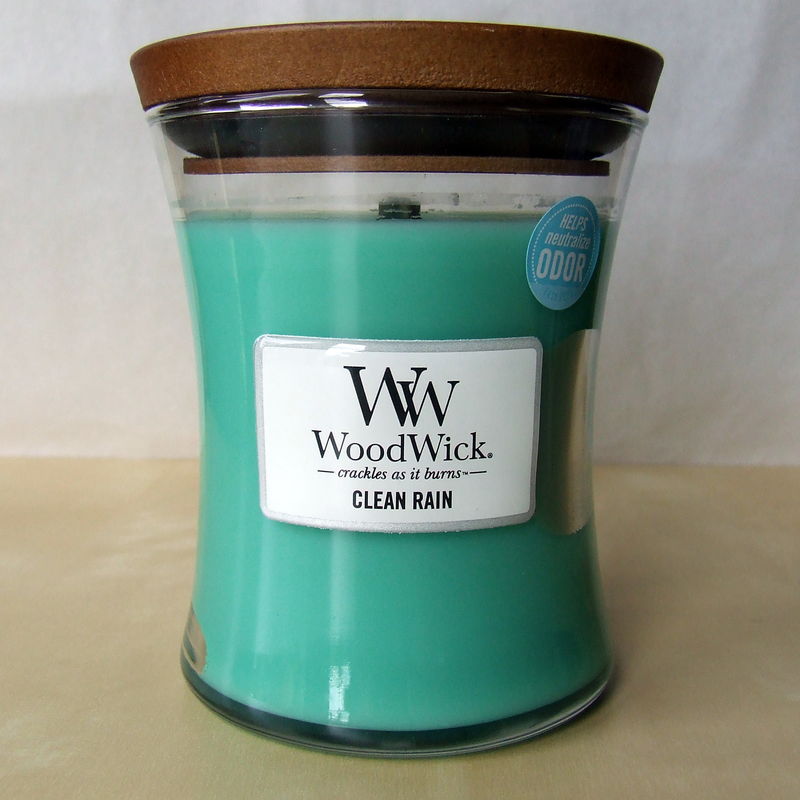 Woodwick_clean_rain_scented_candle_home_fragrance_1_grande